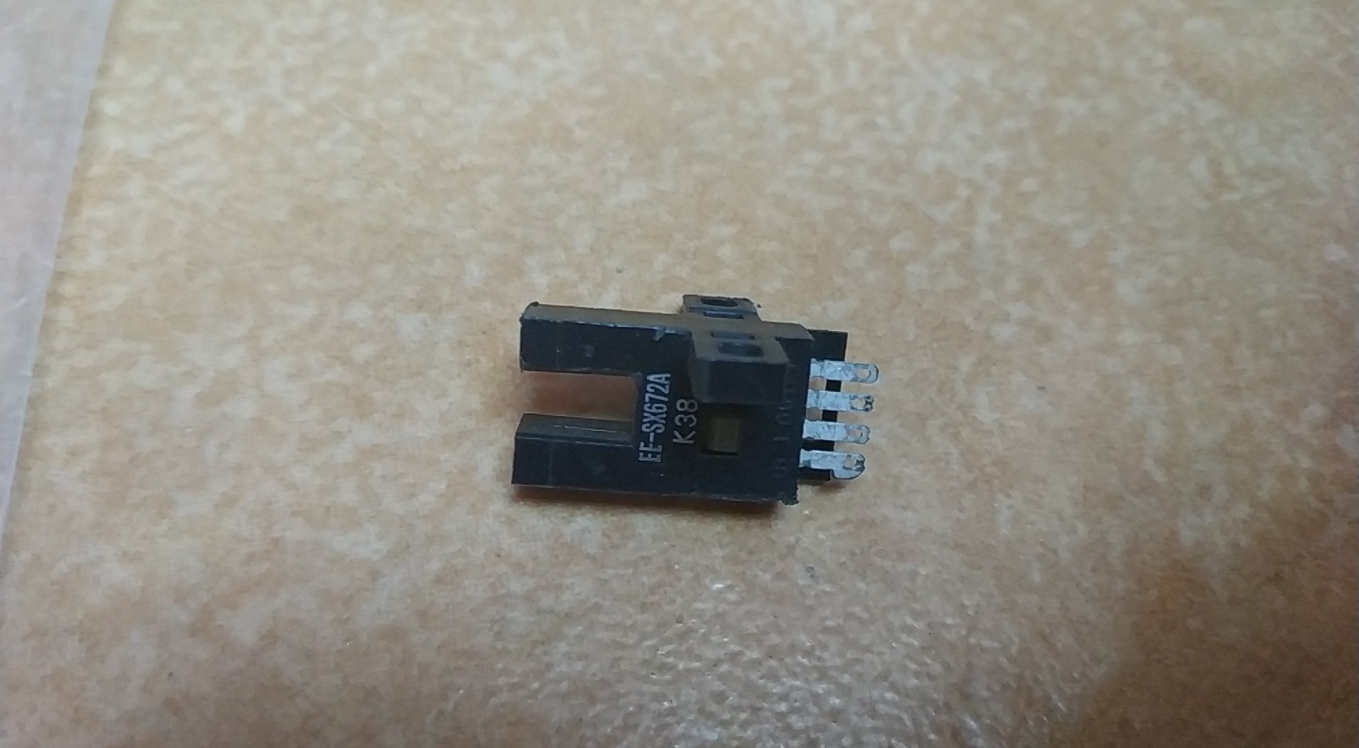 ee-sx672a 日本欧姆龙 光电开关 全新原装正品-阿里巴巴