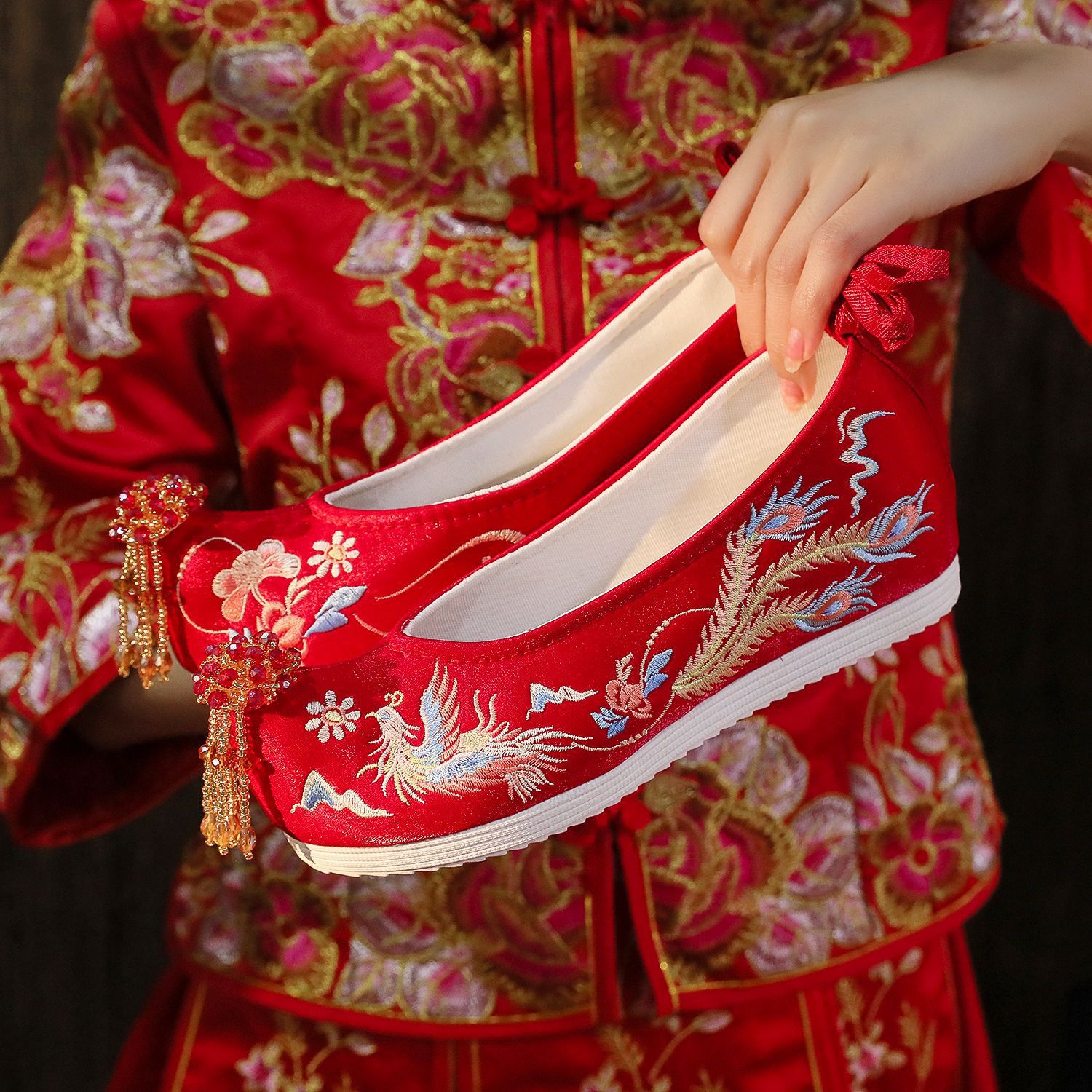 婚庆红布鞋