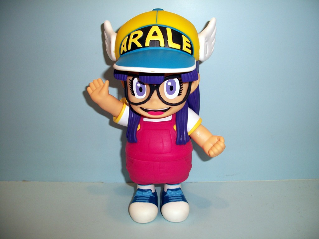 批发动漫 手办公仔 阿拉蕾 iq博士 20cm红衣白色帽小云手办