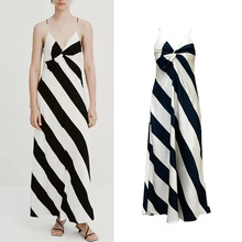 [现货]2024夏季新款ED黑白条纹吊带设计V领休闲百搭度假风连衣裙