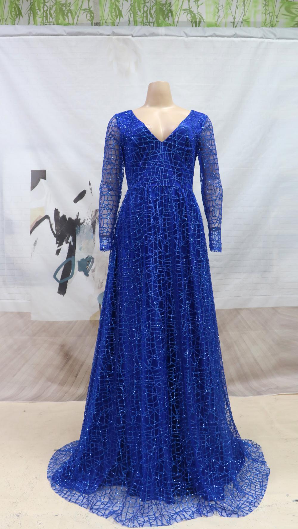 摆型蓬蓬裙婚纱礼服款式深v领尺码s,m,l,xl,2xl,3xl,4xl,5xl颜色白色