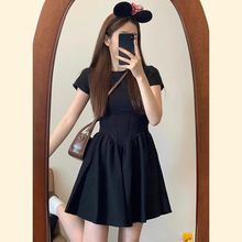 赫本风黑色连衣裙夏季新款收腰显瘦小个子气质法式蓬蓬小黑短裙