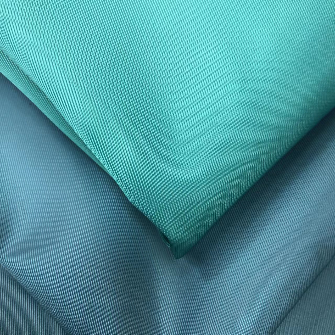 230斜纹复合防泼水面料大斜纹涤纶牛津布料现货供应箱包背包手袋