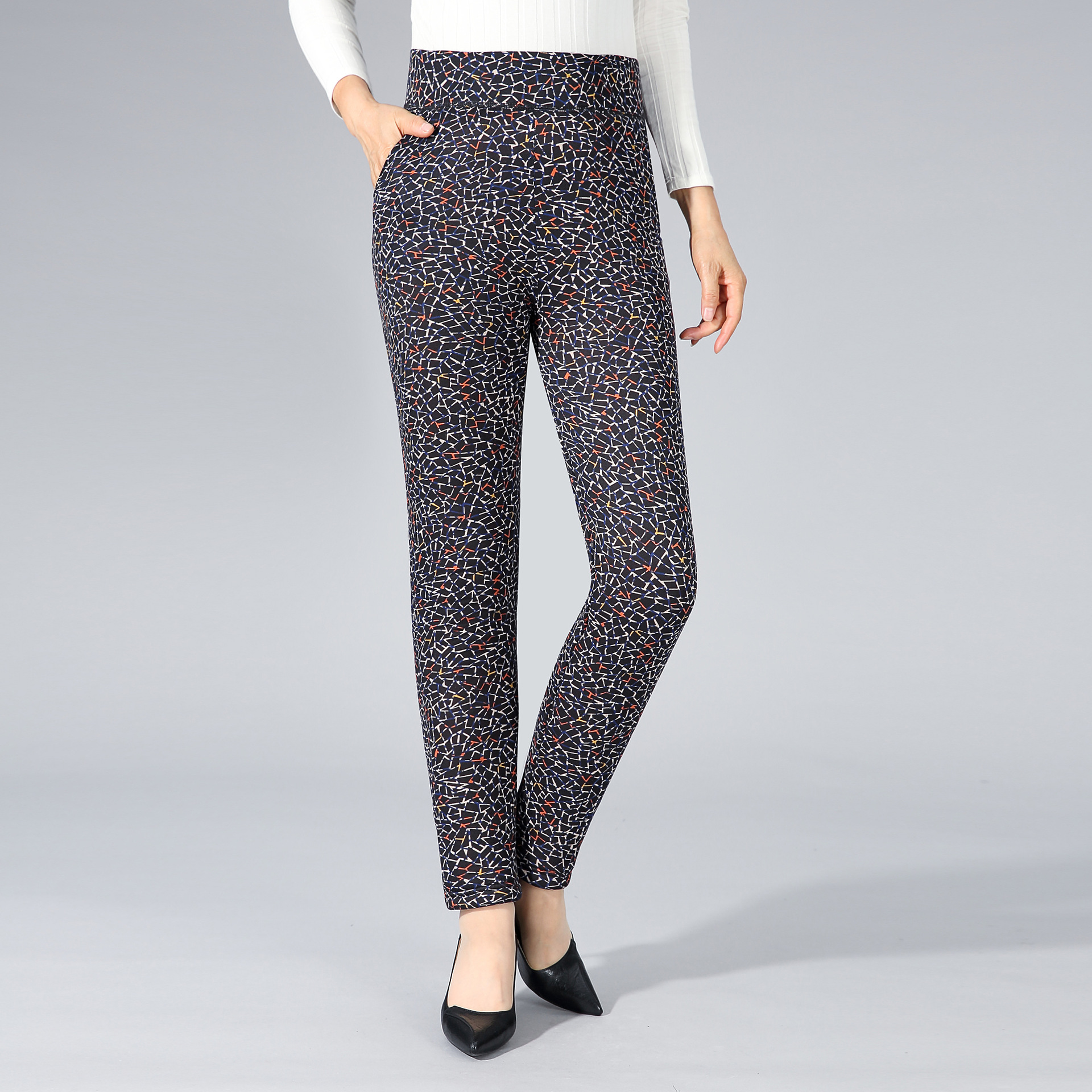 妈妈裤子保暖棉裤加绒加厚外穿中老年人驼绒女裤宽松冬季奶奶装