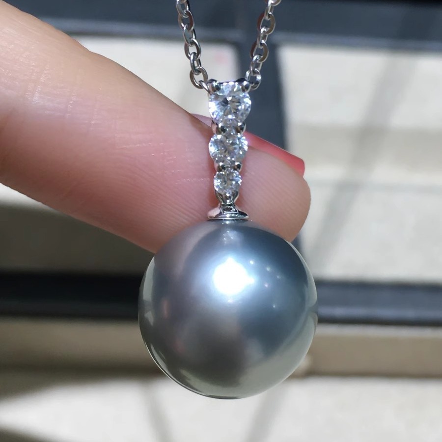 天然大溪地铂金灰珍珠吊坠正圆强光18k金锆石镶嵌海水珍珠项链