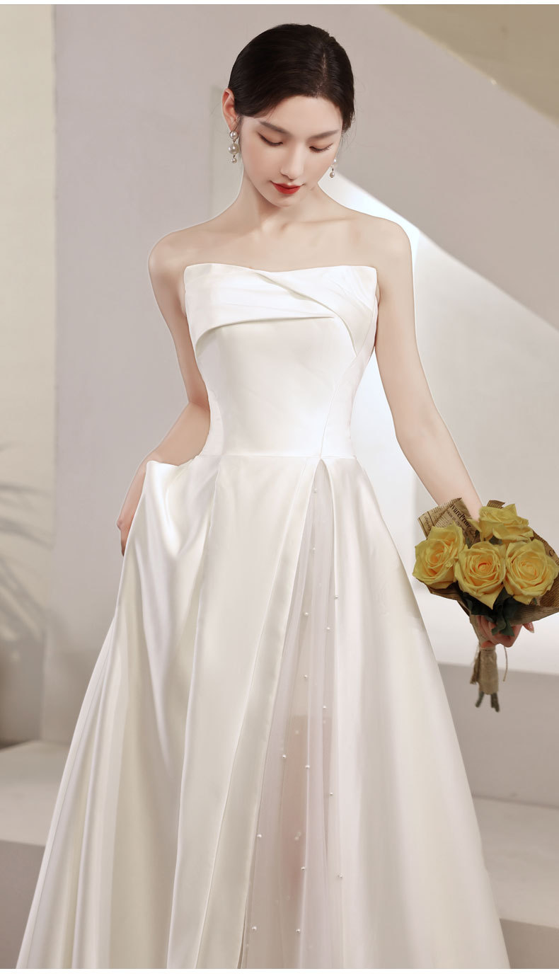 法式轻婚纱缎面敬酒服新娘结婚白色晚礼服宴会一字肩简约气质旅拍