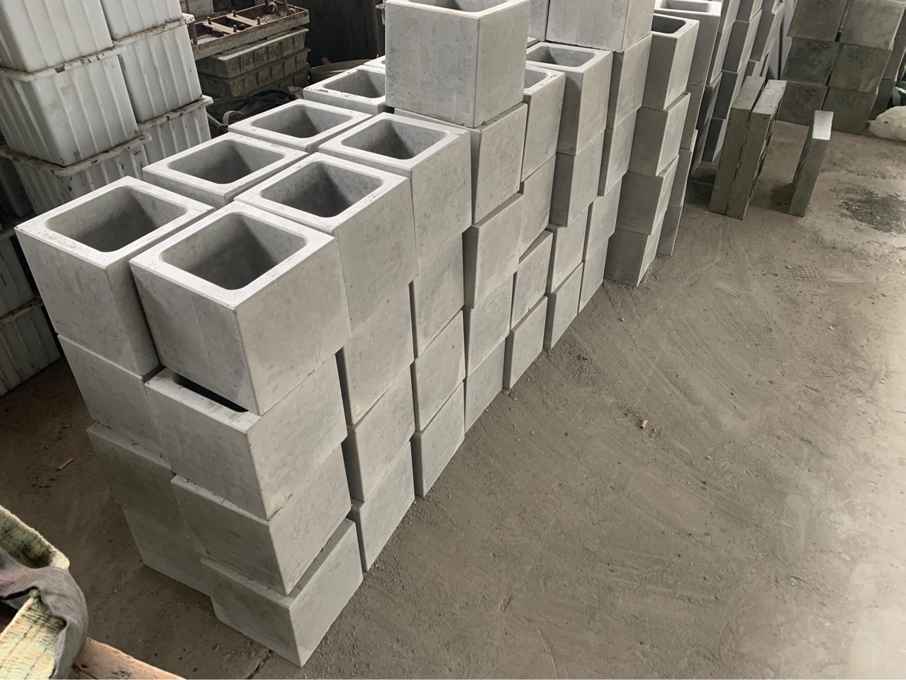 水泥空心砖清水混凝土多孔装饰通心孔墙砖隔断墙镂空砖