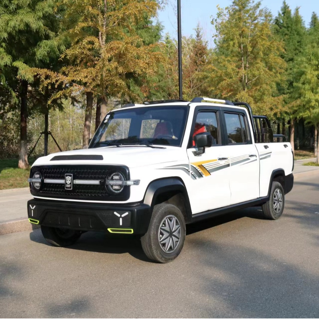 新能源货车四轮电瓶车成人油电两用四轮车双排大皮卡载重能力强