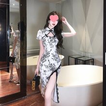 新中式年轻款改良旗袍连衣裙女夏季性感显瘦镂空蕾丝开叉包臀长裙