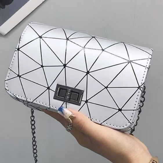 Women's Bag 2023 New Fashion Rhombus Single Shoulder Crossbody Small Bag Korean Fashion All-Matching Women's Chain Bag