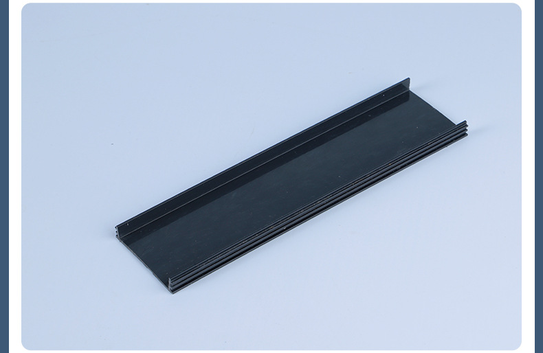 pvc塑料分割条厂家供货黑色五公分分割条塑料建筑器材烟囱分隔条