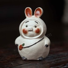 紫砂茶宠猪小摆件十二生肖兔子创意手工茶玩茶盘茶具配件批发陶瓷