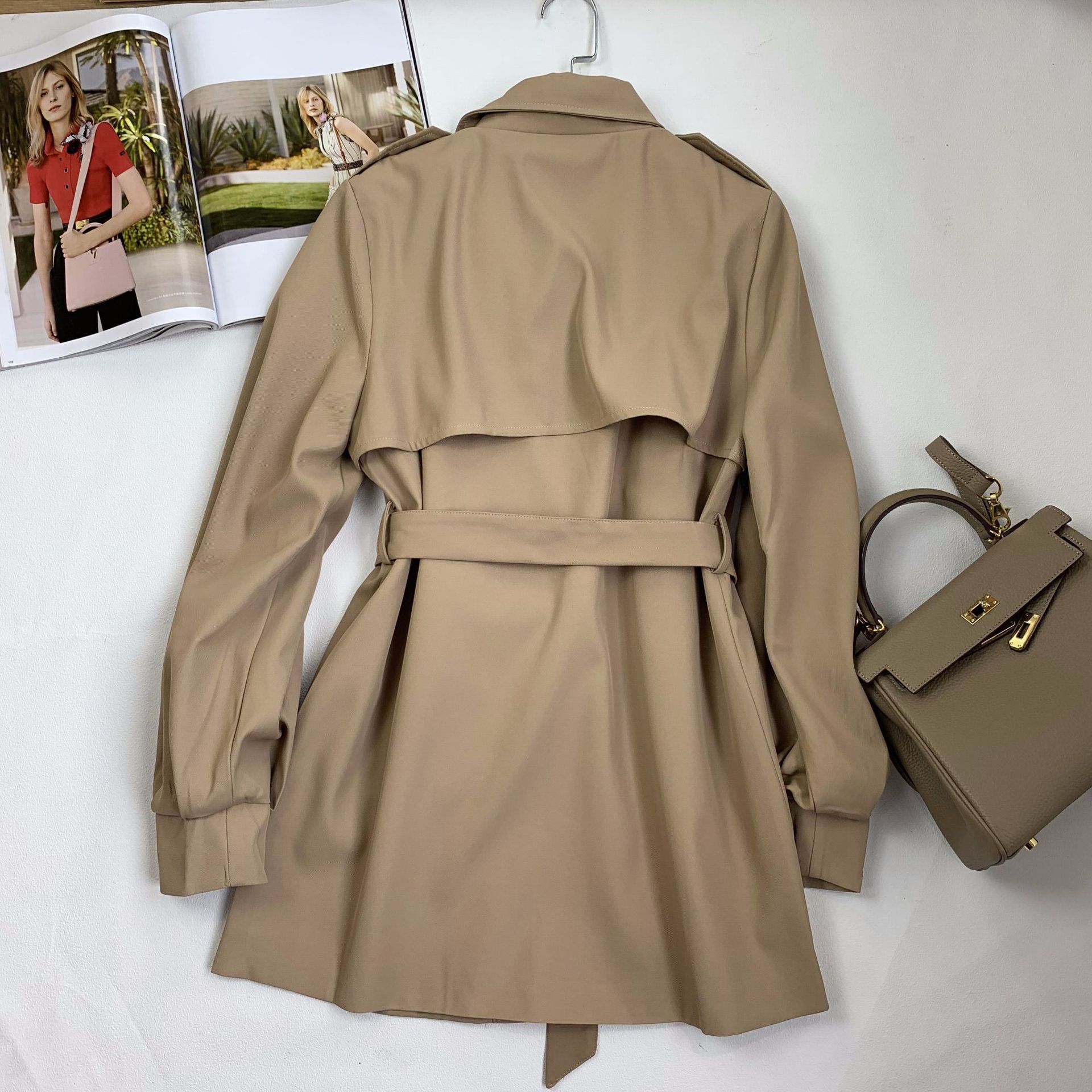 老客bi入 英伦风经典双排扣气质大翻领抗皱风衣外套女