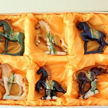 唐三彩陶瓷马创意摆件装饰品工艺品摆设家居办公小马桌摆