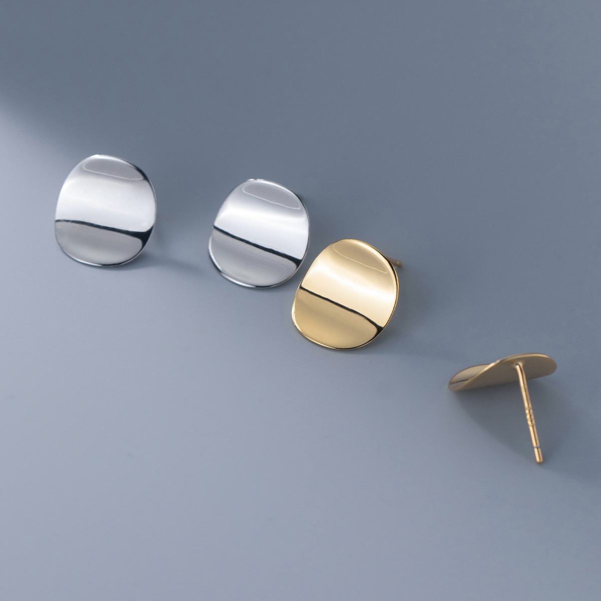 爱洛奇 s925银韩版凹面小巧耳钉女式简约光面气质耳饰品m01482