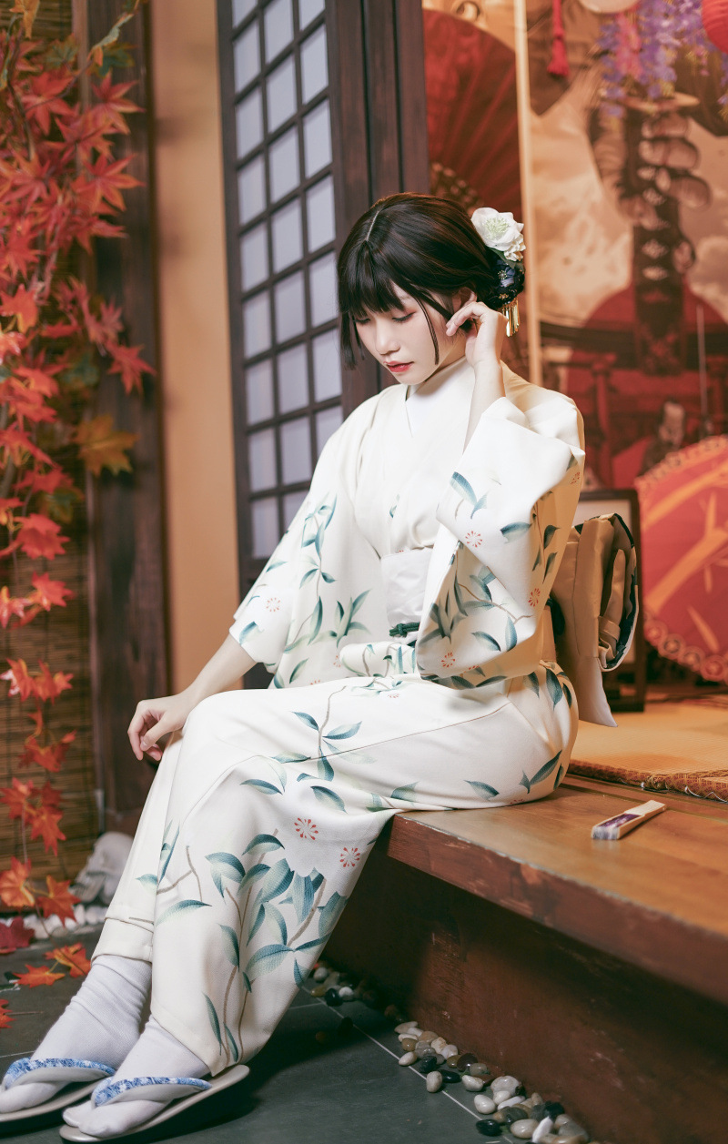 和风樱之美白梨花传统改良变穿版140衣长和服正装日式写真体验