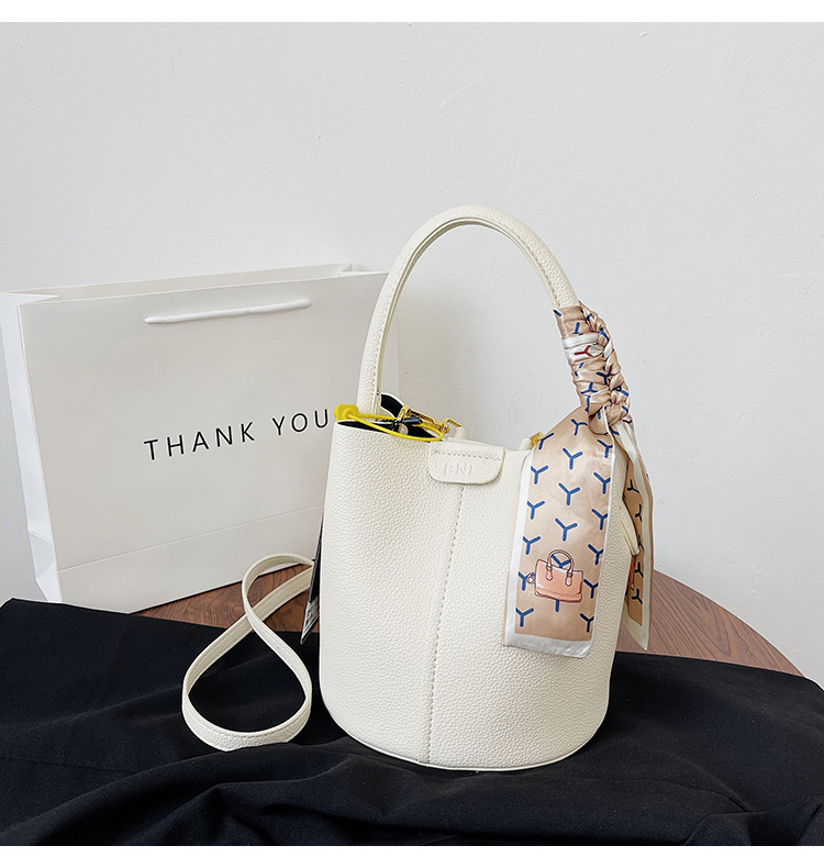 Korean Style Bucket Bag Portable Vegetable Basket Advanced Texture Women's Bag Simple Large Capacity Shoulder Messenger Bag Live Hot Sale