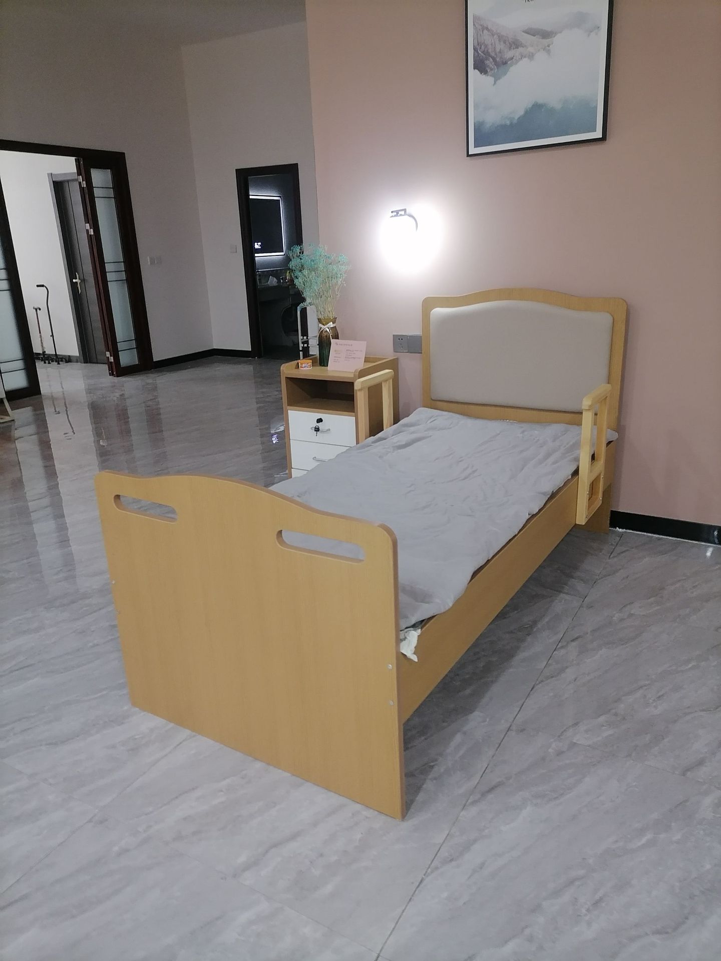 养老院护理床 家居 养老床 护理床定制 板木结合床 高端护理床