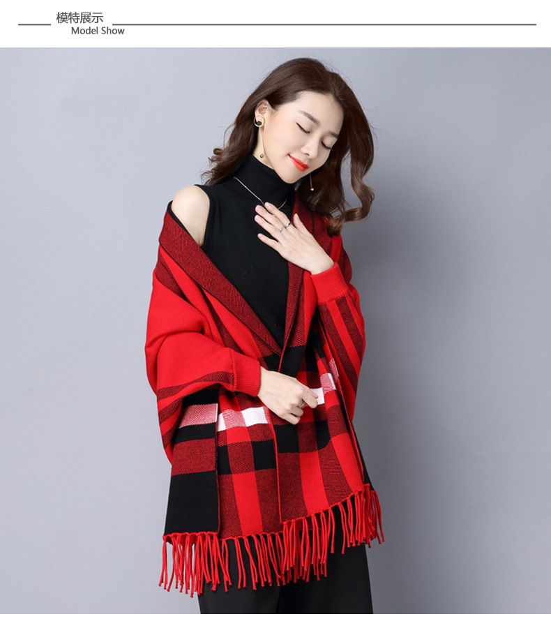 秋冬季披肩女加厚保暖围巾两用斗篷气质流苏披风带袖双面条纹外搭