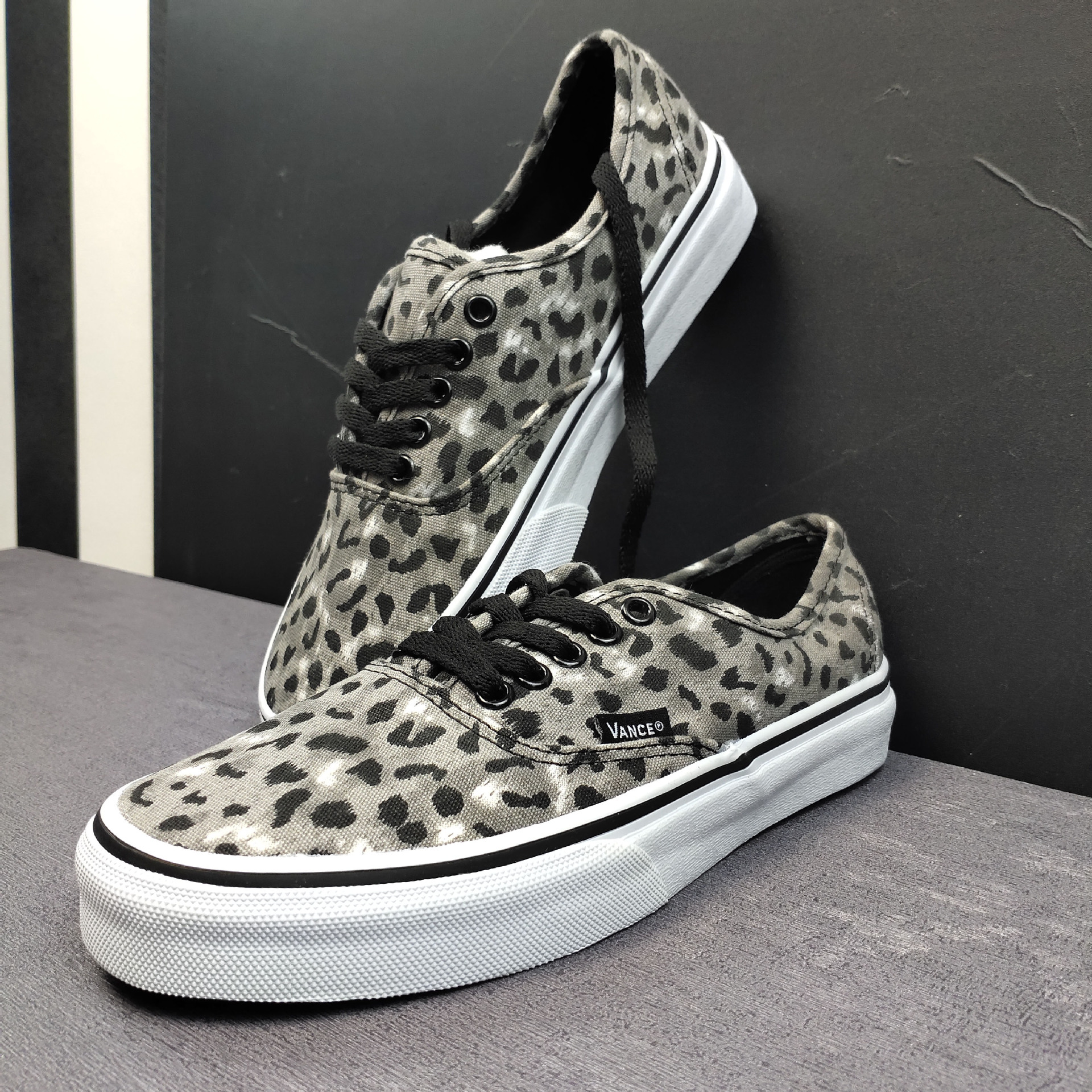 灰色豹纹vance 承接订单 硫化鞋工艺 男女滑板鞋帆布鞋一件代发