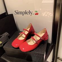 圆头红色玛丽珍鞋女2022年秋季新款中跟甜美银色一字带扣粗跟单鞋