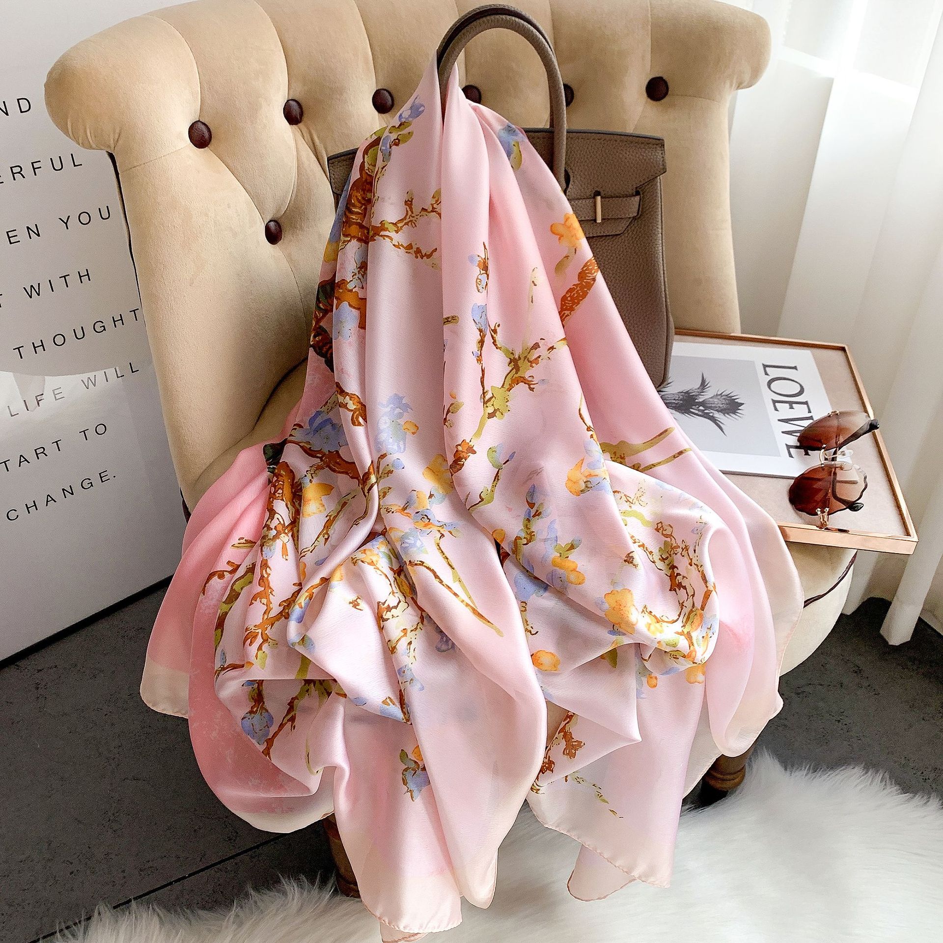 Spring and Autumn New Elegant Elegant Sunscreen Scarf Women's Long Printed Shawl Fashion Sweet Trend Warm Scarf