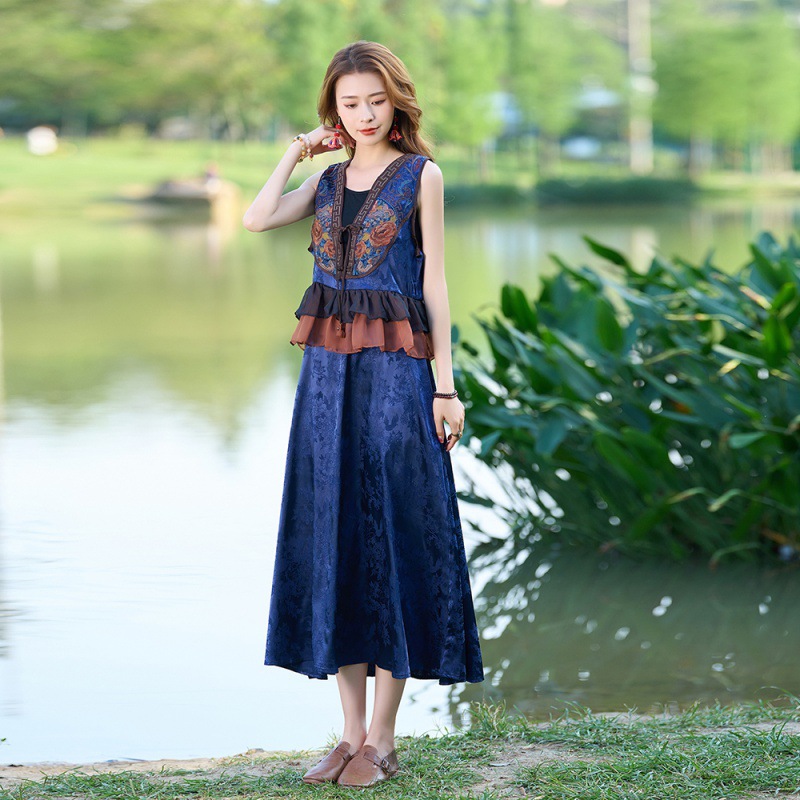 民族风刺绣荷叶边中长款连衣裙改良新中式文艺裙子a字裙-阿里巴巴