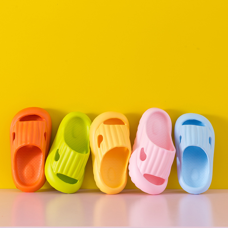 New Children's Sandals Summer Children Korean Style Solid Color Closed Toe Thick Bottom Non-Slip Bathroom Indoor Slippers