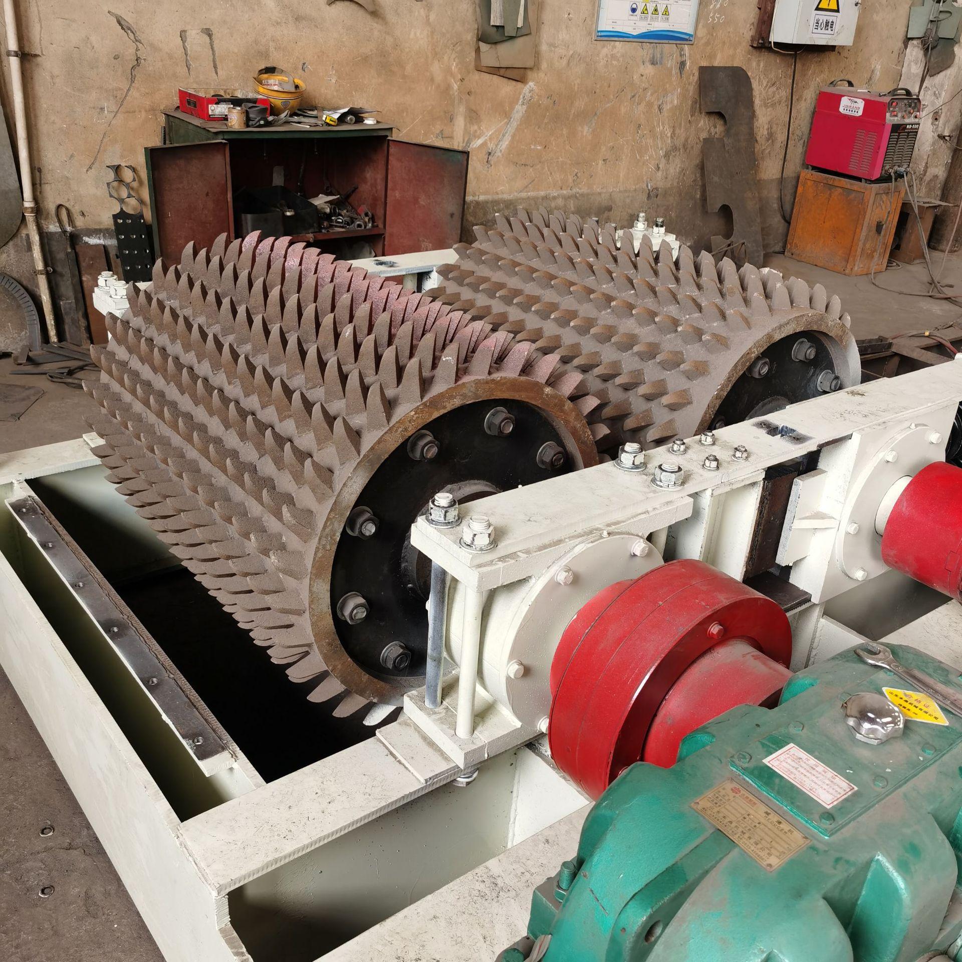 定制【齿辊式破碎机】狼牙齿滚双轮滚压机液压煤矸石阴碳块粉碎机