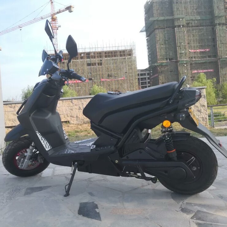 bws路虎电动车城市铁男山猫电摩72v96v120v电瓶踏板摩托车全新