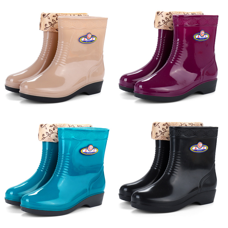 2023 New Adult Women's Kitchen Work Anti-Slip Rain Boots Women's Mid-Calf Outer Wear Flat Fashion Rain Boots