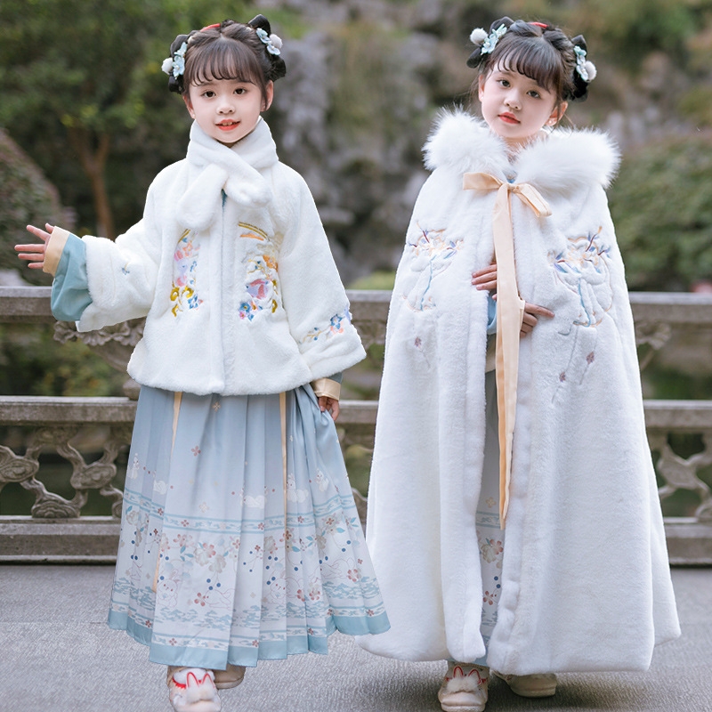 女童新款冬季汉服超仙马面裙小女孩中国风斗篷加绒套装儿童拜年服