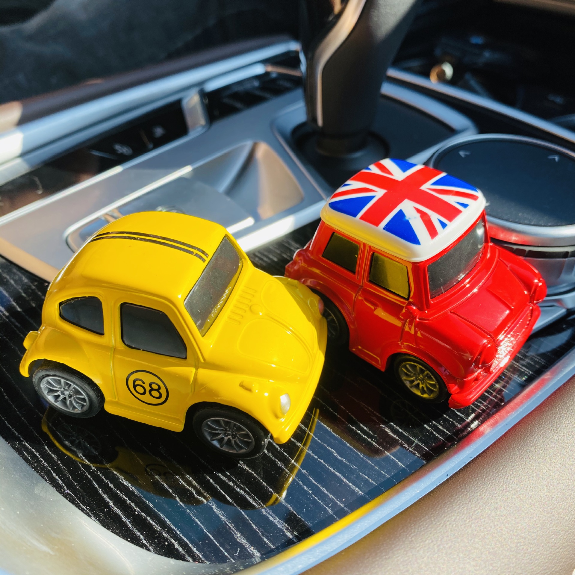 玩具车男孩合金回力惯性小汽车校车迷你宝宝大巴5儿童生日礼物3岁