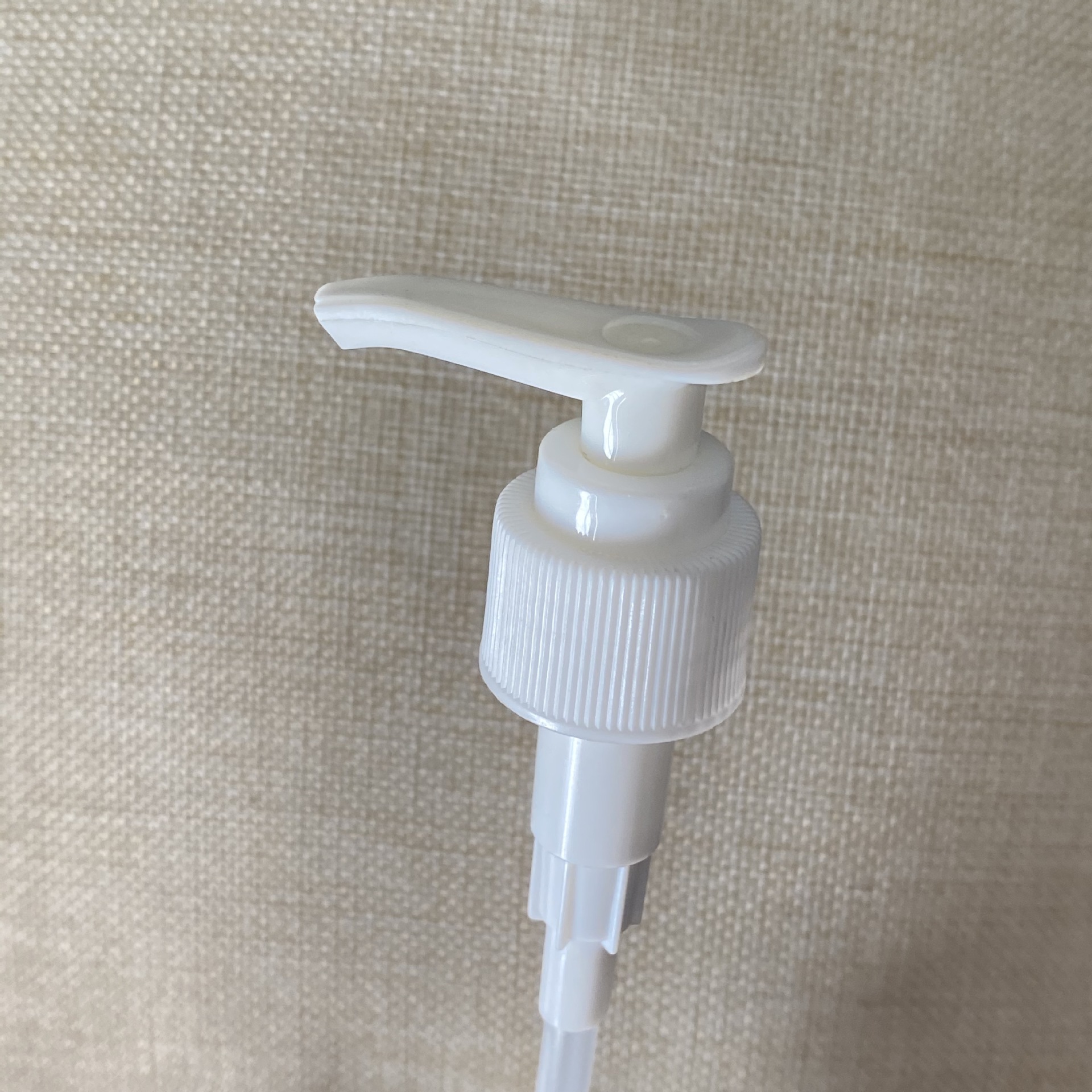 洗手液沐浴乳液泵日用品包材化妆油按压洗面奶卸妆水手压泵