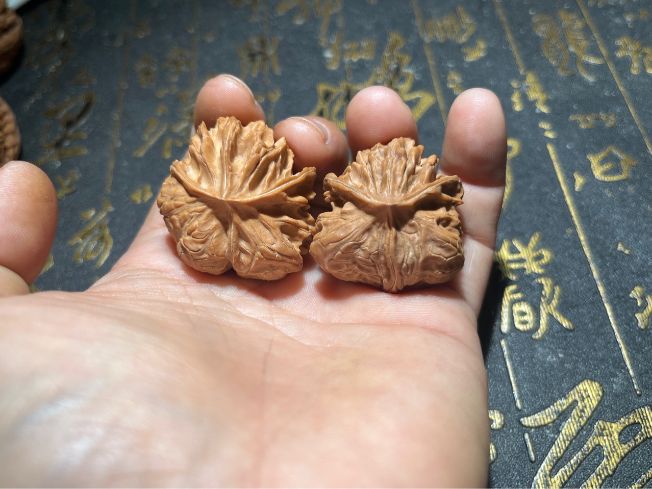 文玩核桃手玩把件蟒皮纹蛇头天然生长非常漂亮-阿里巴巴