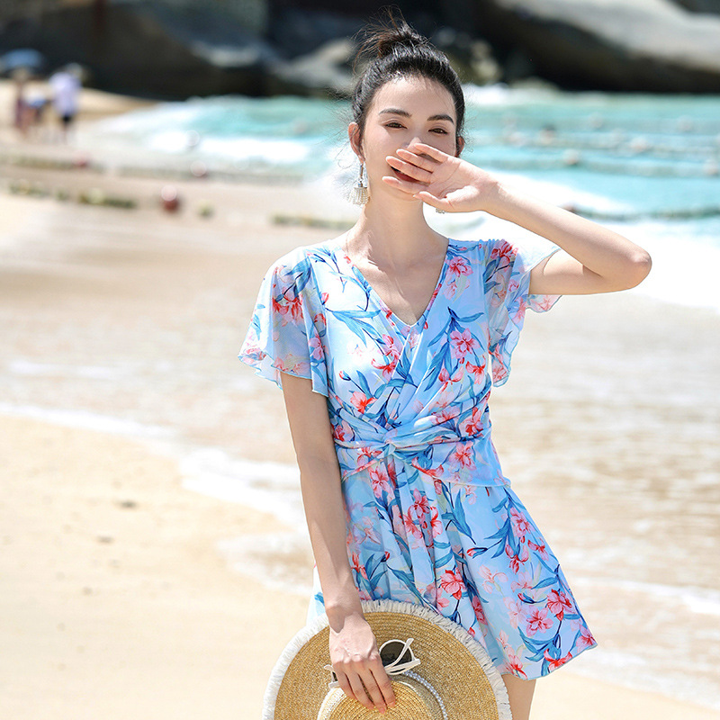 2024新款连体裙式游泳衣女保守性感微胖mm短袖遮肚显瘦温泉泳装