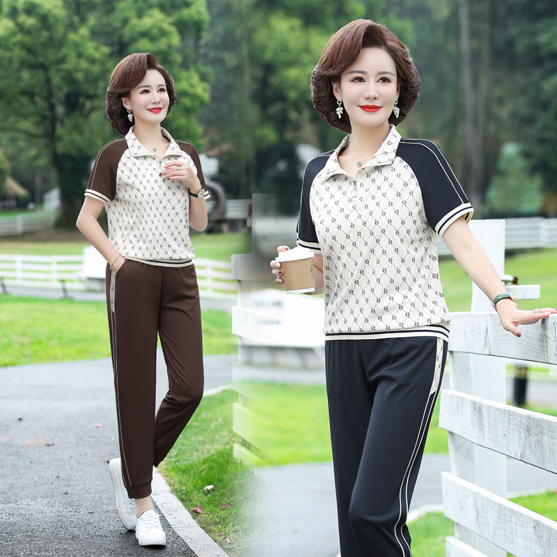 中年妈妈夏装短袖t恤中老年运动套装女夏小个子时尚阔太太两件套