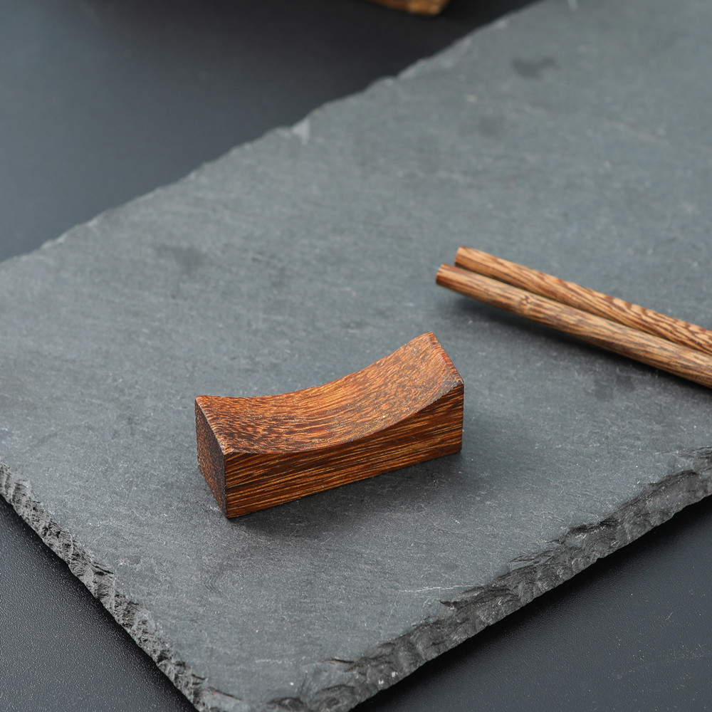 枕头形鸡翅木筷架子无漆无蜡 红檀木筷托木质筷子托可刻字logo