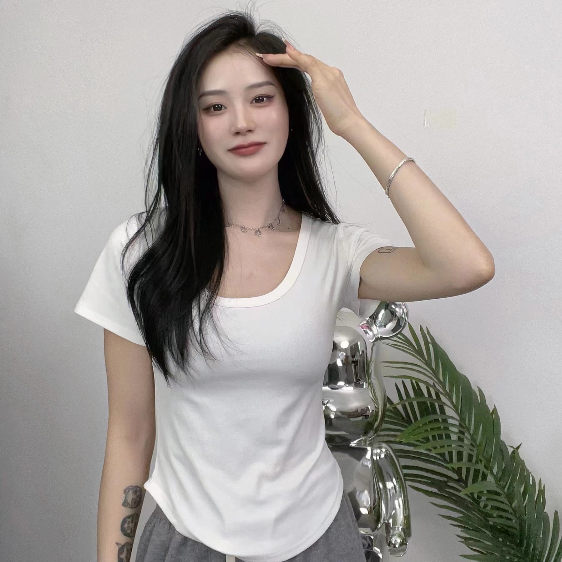 短袖t恤女2023春夏季新款女装半袖修身显瘦u领打底衫短款上衣