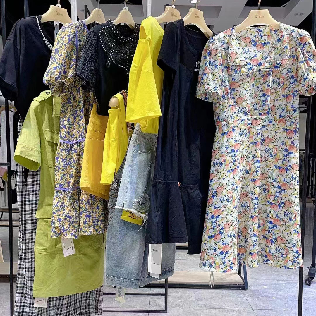 品牌折扣女装货源布卡慕尚2023夏装专柜撤柜尾货清仓处理-阿里巴巴