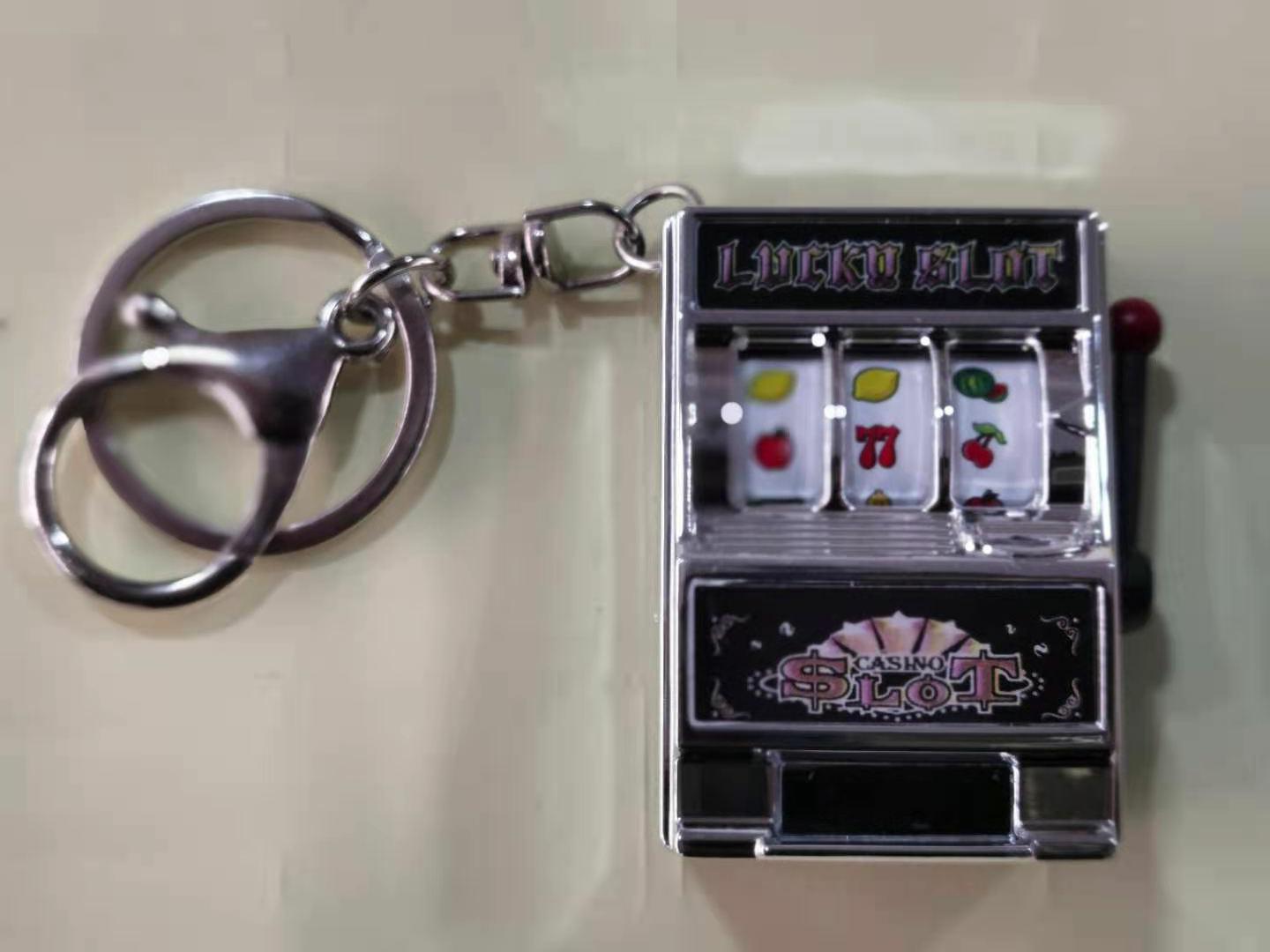 Creative Mini Turn Cartoon Fruit Machine the Hokey Pokey Lottery Machine Palm Game Keychain Simulation Model Toy