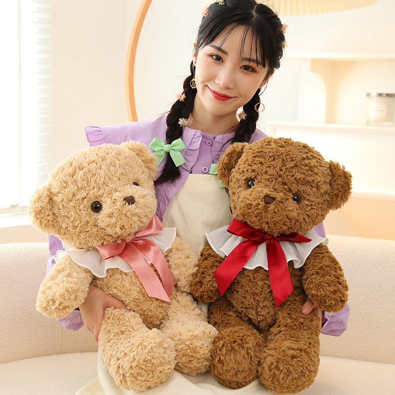 新款莫妮卡小熊公仔抱枕可爱玩偶毛绒玩具儿童安抚睡觉生日礼物