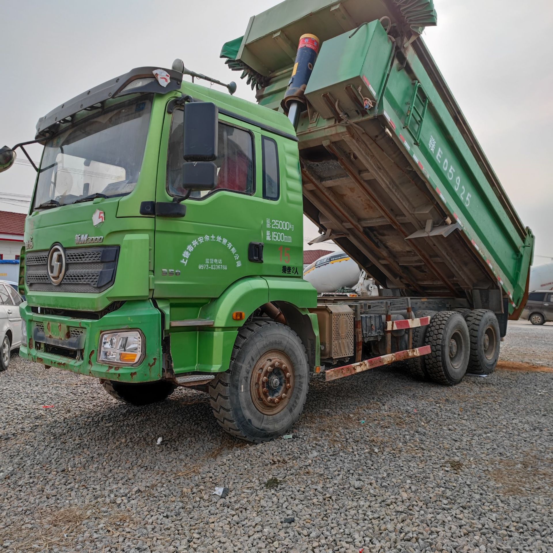 销售二手豪沃 德龙后八轮自卸车 双桥泥头渣土车 包过户 可分期