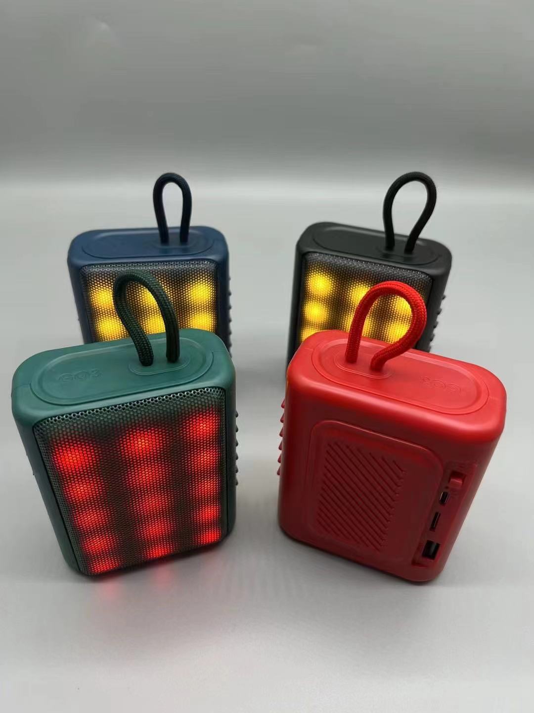 Cross-Border Hot Gold Audio Go3a Portable Bluetooth Speaker RGB Colorful Light Outdoor Subwoofer Small Speaker