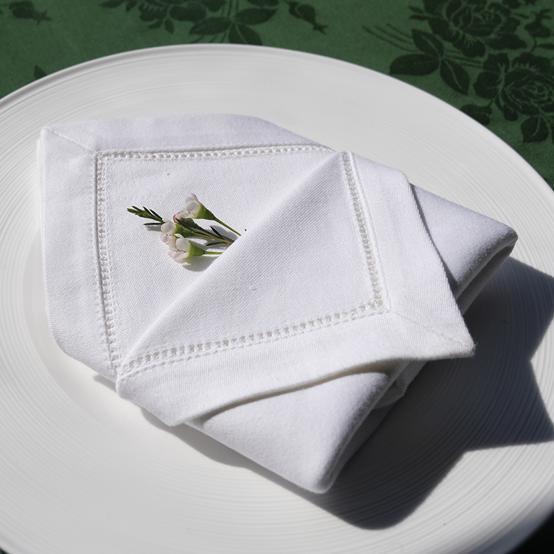 纺织|6年 |主营产品:桌布;台布;会议桌布;桌套;餐巾圈;餐巾,口布;浴袍