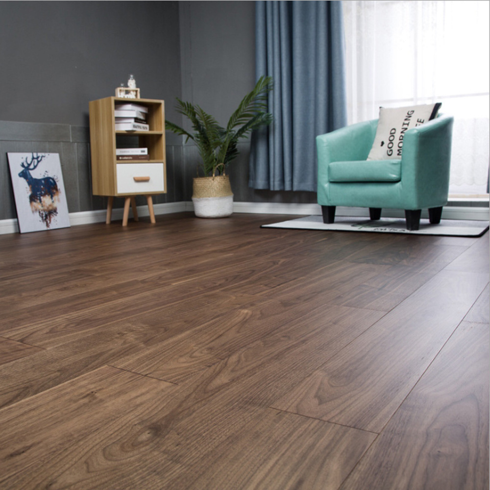 工厂直销多层实木超耐磨地板家用e0级防水15mm厚实木地板现货批发