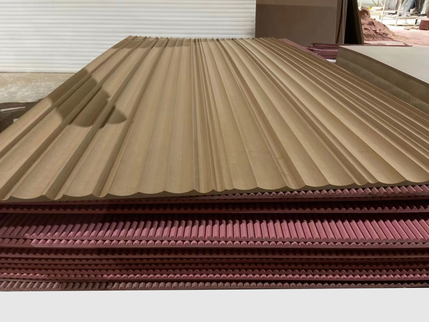 深圳厂家直销高密度实木波浪板毛坯板出售 浮雕板凹凸波浪板批发