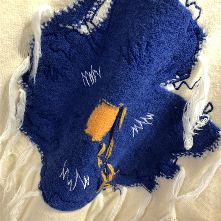 欧洲站尖货高端网红 2020 明星同款立体毛苏图案圆领宽松毛衣 女