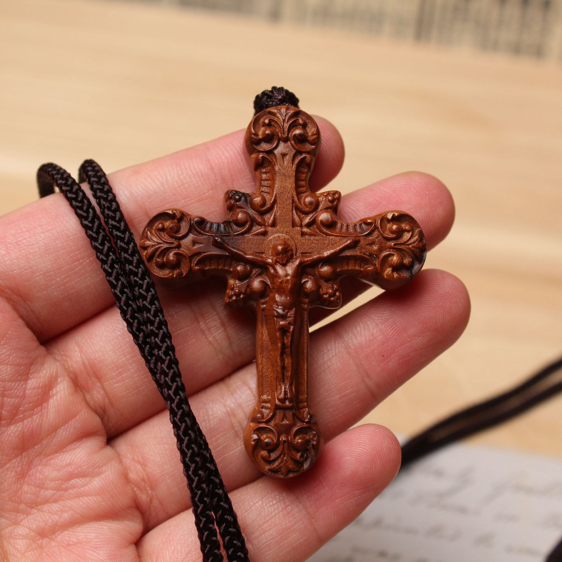 雷击枣木桃木实木十字架工艺品男女项链吊坠檀木饰品挂件钥匙扣精