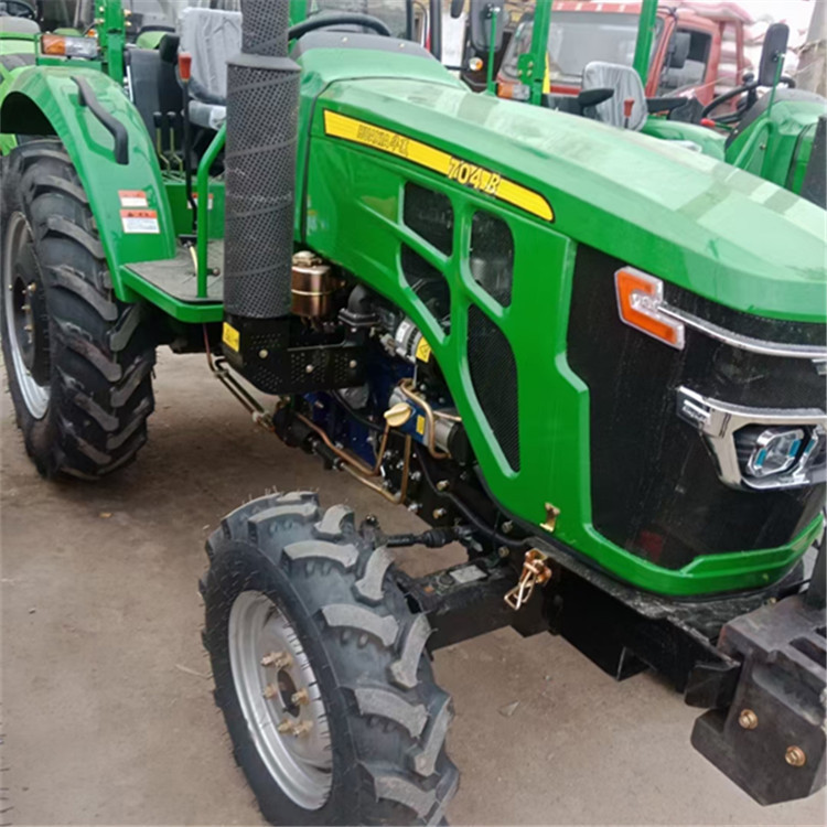 华夏704拖拉机 水旱两用型农机四驱拖拉机 前后轮距可调国三电喷
